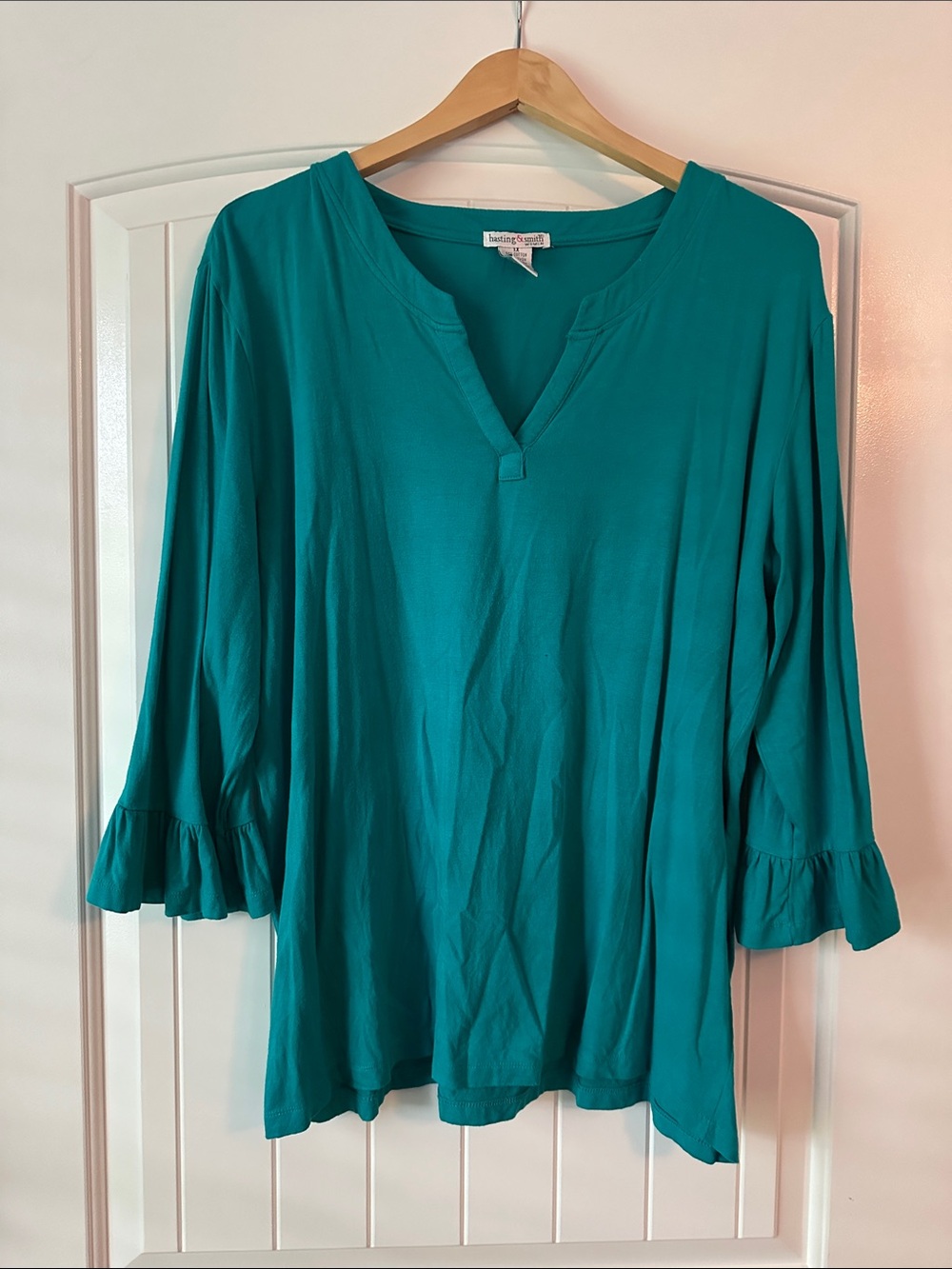 Ruffled V-Neck Tunic Top in Teal